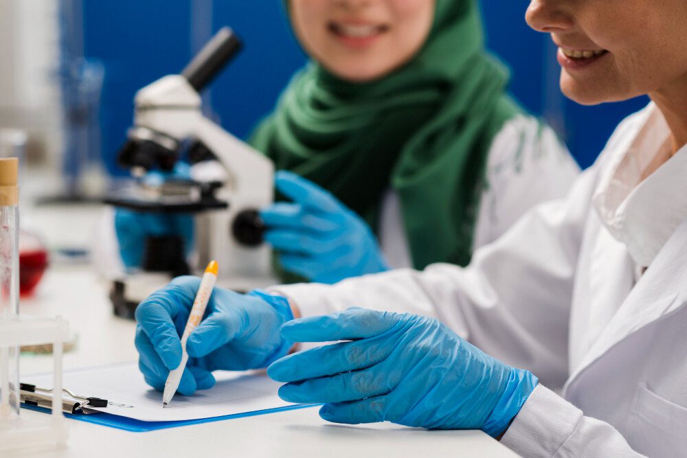 food testing laboratory in UAE performing quality analysis