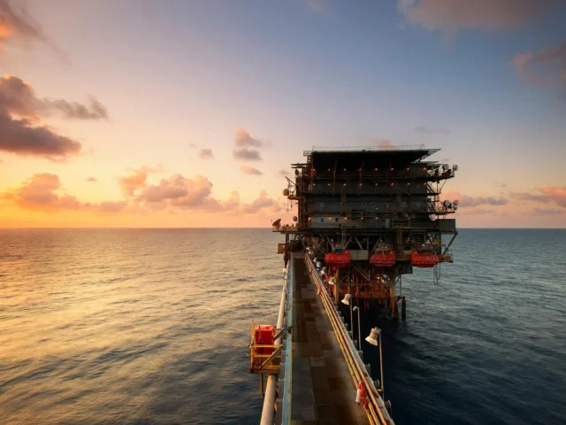 Oil Testing Standards in UAE’s Energy and Manufacturing Sectors
